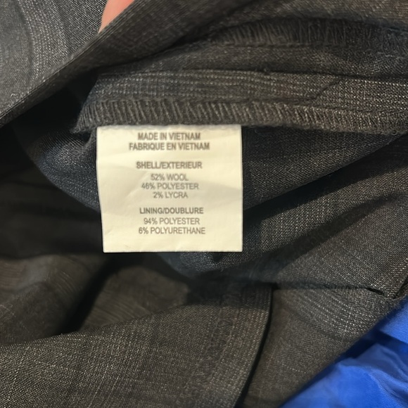 Theory Skirt Like New - Picture 9 of 9